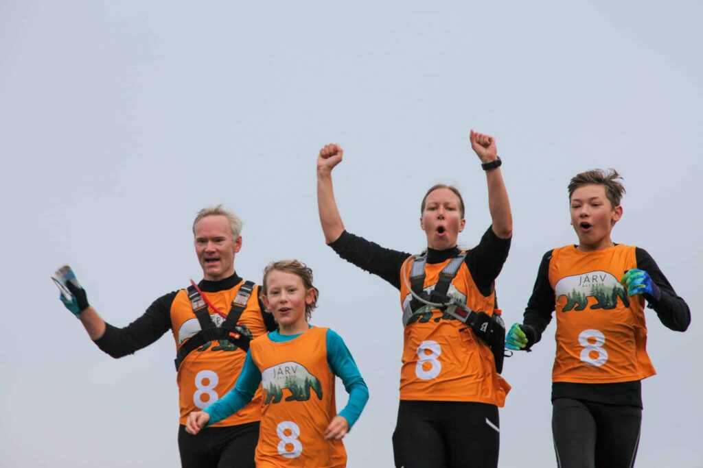 Järv Äventyr Familj